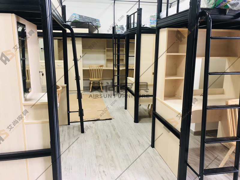 汕頭這家工廠黑色的公寓鐵架床也別有一番風(fēng)味