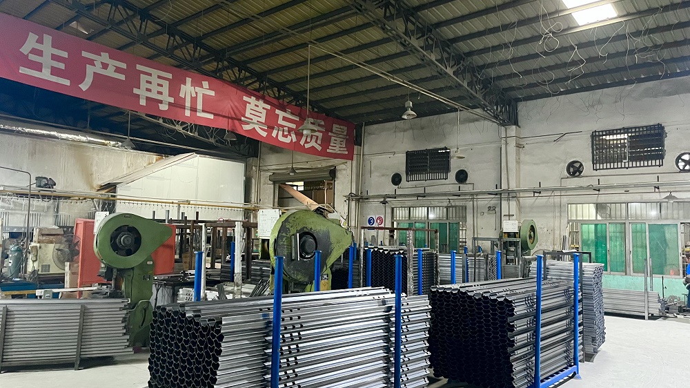 生產(chǎn)車(chē)間